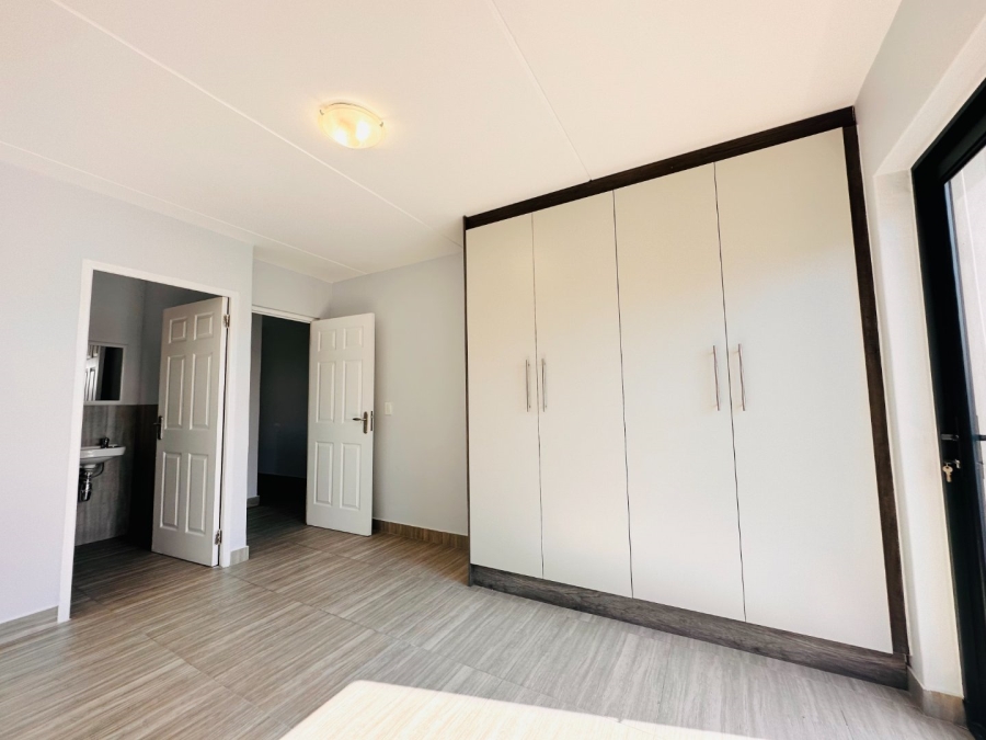 2 Bedroom Property for Sale in Parklands North Western Cape